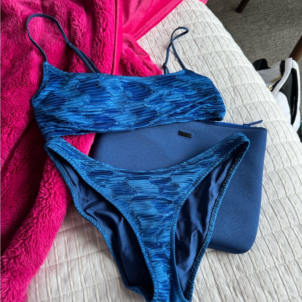 Triangl Swimwear Vibrant Blue Bikini Set